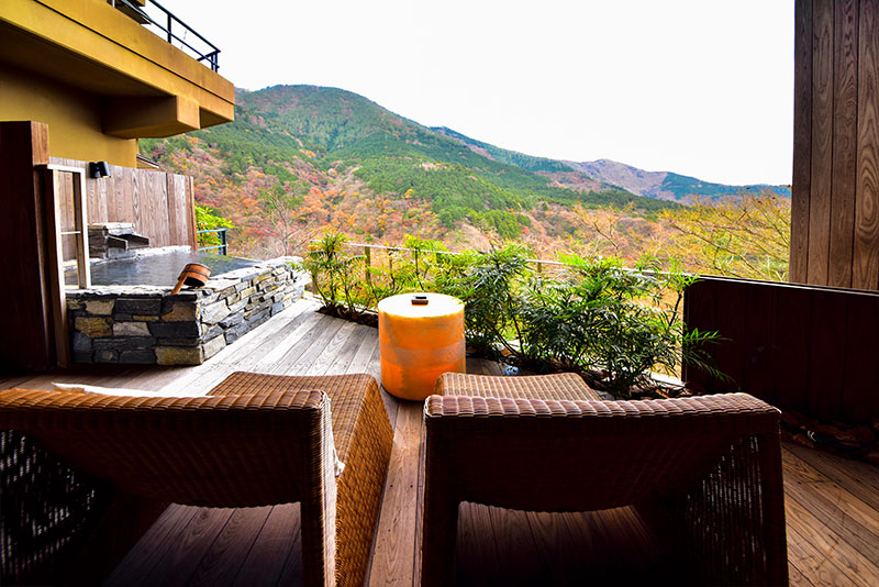 Open-air bath in the guest room “seishuku”