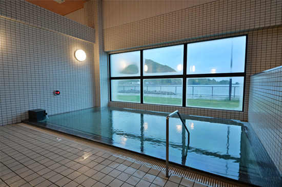 Large public bath (men's bath)
