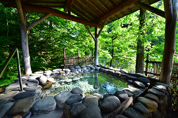 Mountain Open-Air Bath “Ishiyu”