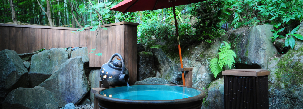 Private open-air bath “Kagao”